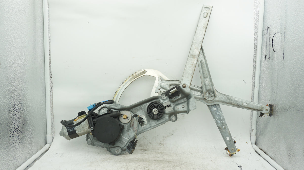 BMW 5 SERIES E34 FRONT LEFT WINDOW REGULATOR 1944069