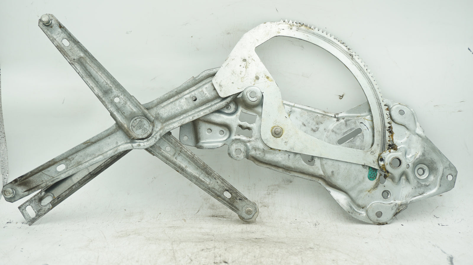 BMW 5 SERIES E34 FRONT LEFT WINDOW REGULATOR 1944069 - LRI Autoparts