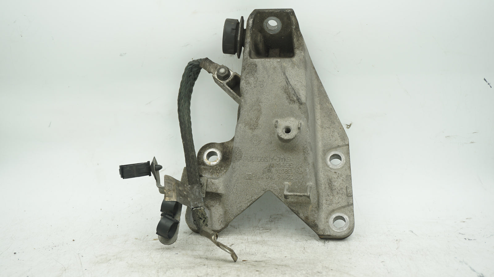 BMW 1 3 SERIES N54 ENGINE SUPPORT BRACKET 6760317 - LRI Autoparts