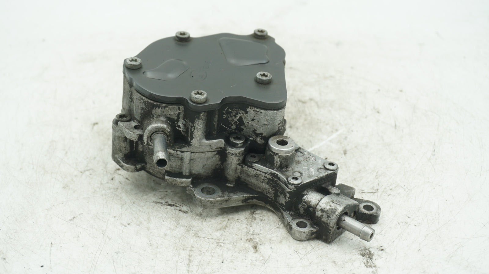 VW AUDI FUEL VACCUM PUMP 038145209 - LRI Autoparts