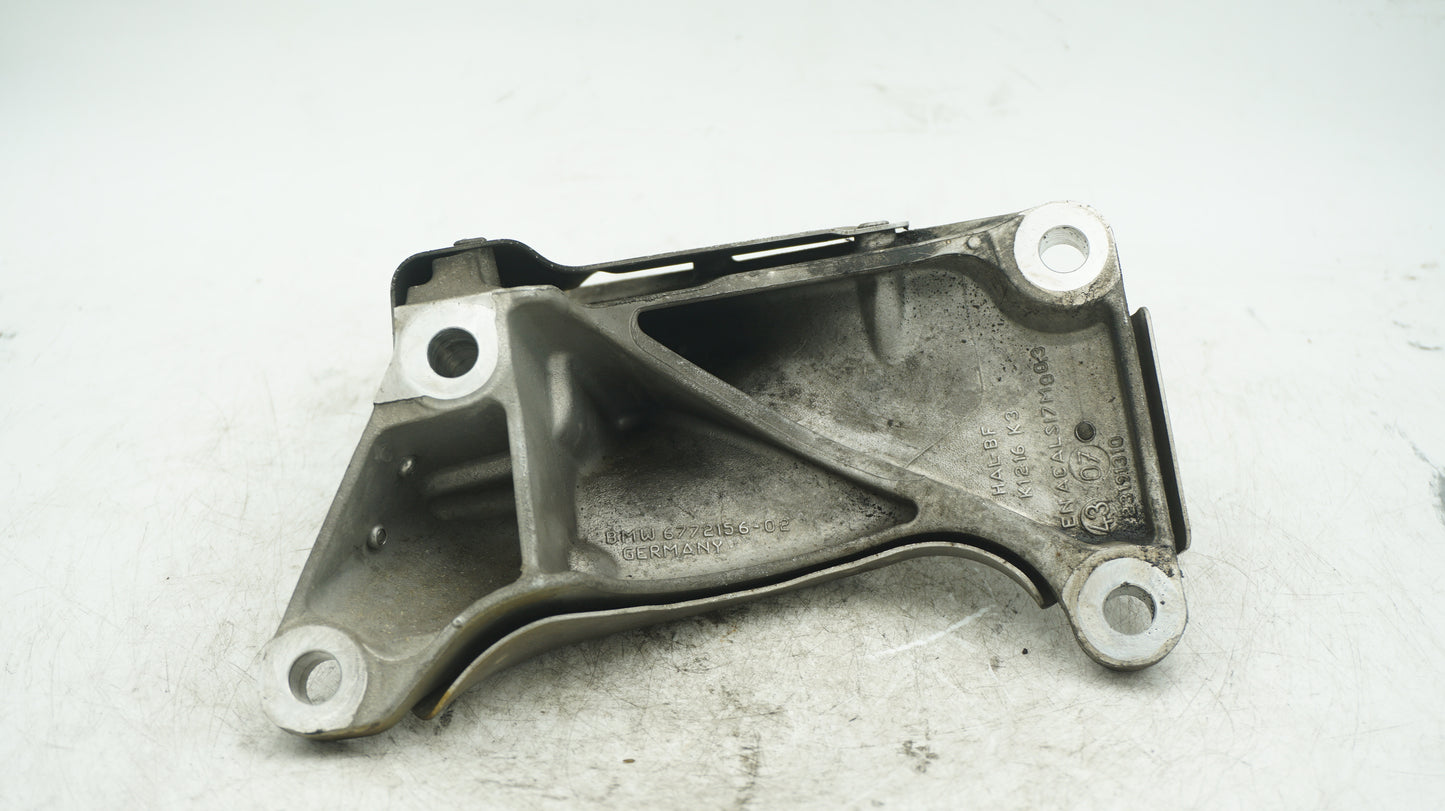 BMW 1 3 SERIES N54 RHS RIGHT SIDE ENGINE SUPPORT BRACKET 6772156