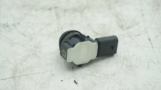 BMW F20 F21 F30 F31 F32 F33 F80 FRONT PARKING SENSOR 9261581