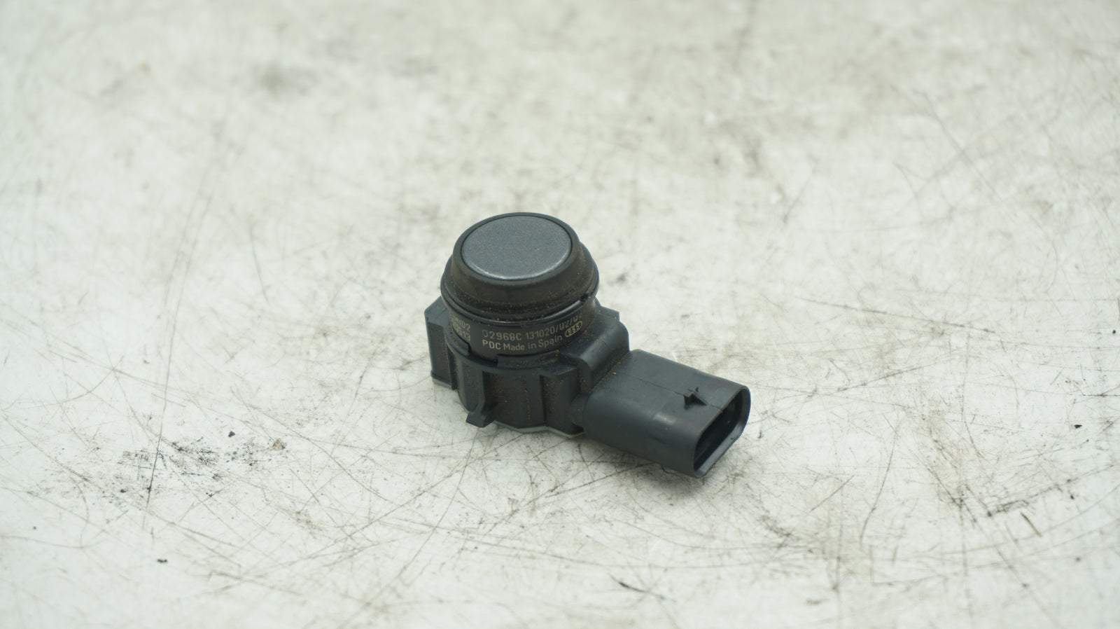 BMW F20 F21 F30 F31 F32 F33 F80 FRONT PARKING SENSOR 9261581 - LRI Autoparts
