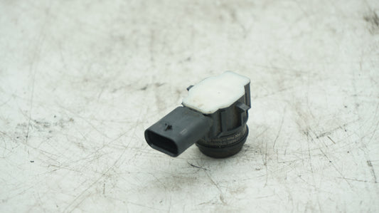 BMW F20 F21 F30 F31 F32 F33 F80 FRONT PARKING SENSOR 9261581