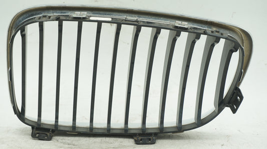 BMW 1 SERIES E82 E88 RIGHT KIDNEY CHROME GRILLE 7166440