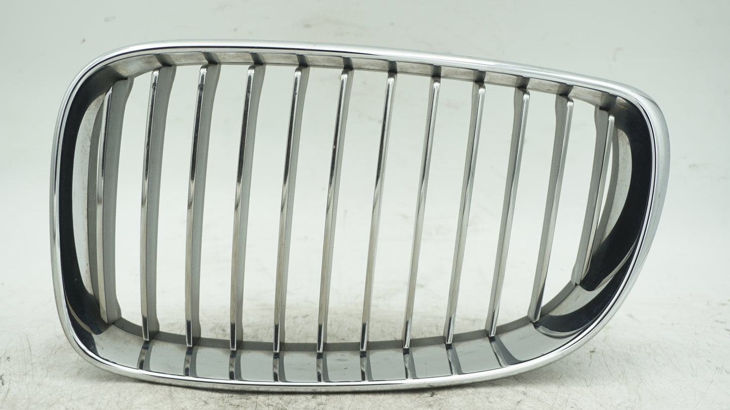 BMW 1 SERIES E82 E88 LEFT KIDNEY CHROME GRILLE 7166439