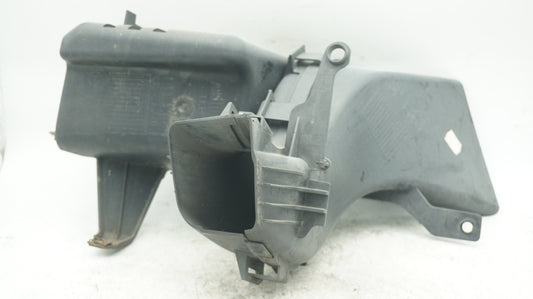 BMW 1 SEREIS E82 LEFT BRAKE AIR DUCT 8046299