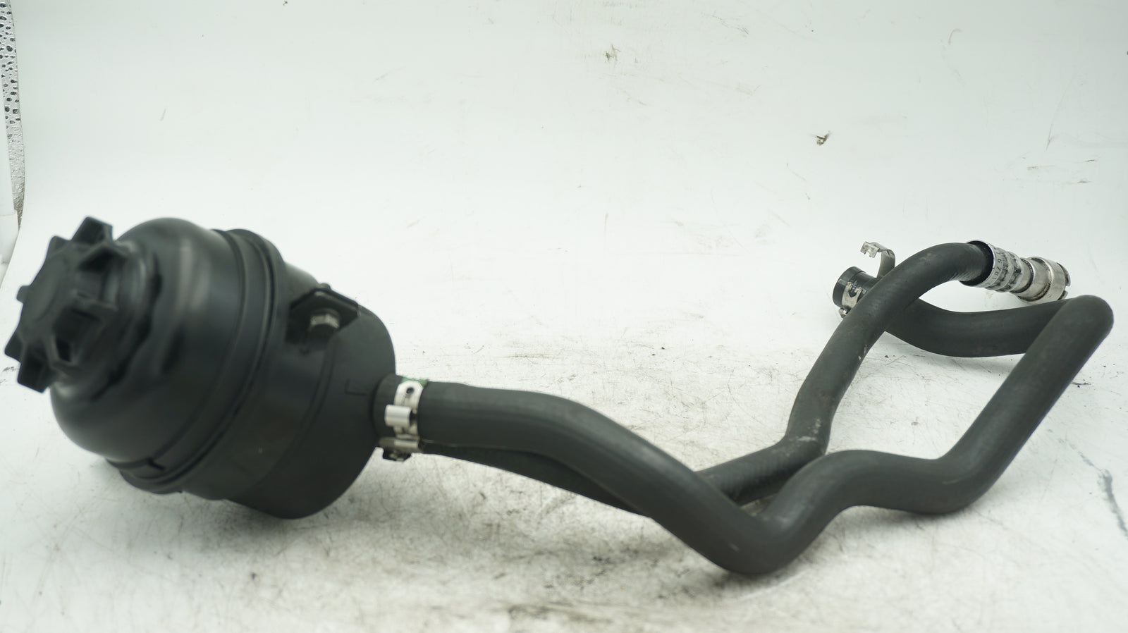 BMW 1 3 X SERIES POWER STEERING RESERVOIR TANK 6851218