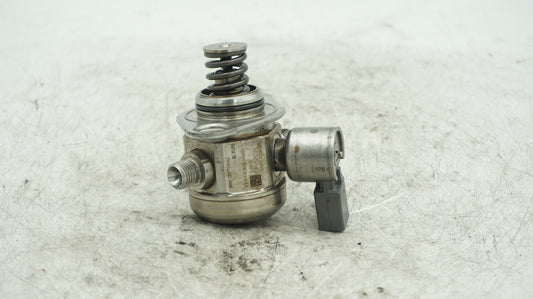 BMW 1 3 X N55 HIGH PRESSURE FUEL PUMP 7610761