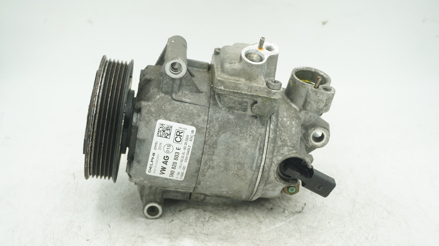 VW AUDI A/C COMPRESSOR 5N0820803