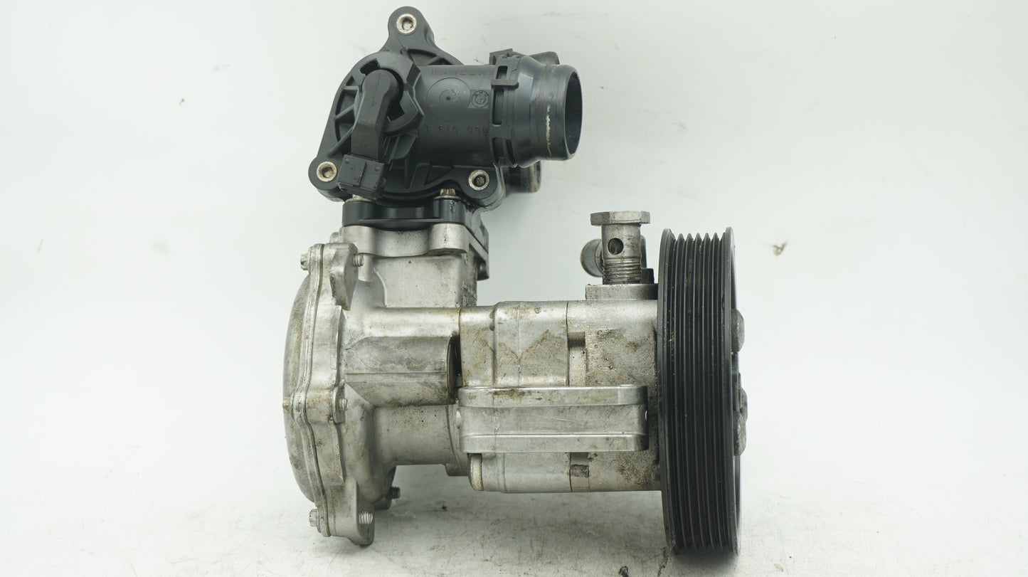 BMW 1 3 X SERIES N46 2.0L POWER STEERING PUMP WITH THERMOSTAT 6780413