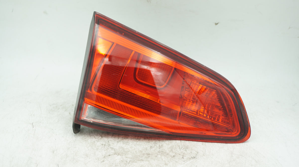 VW GOLF MK7 LEFT INNER TAIL LIGHT 5G0945093