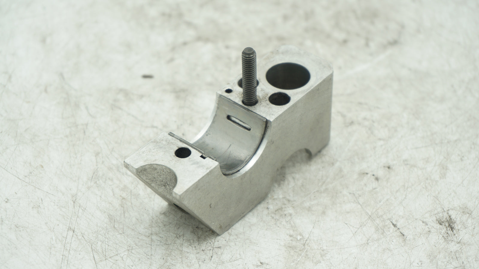 VW AUDI 1.9TDI CAMSHAFT BEARING CAP - LRI Autoparts