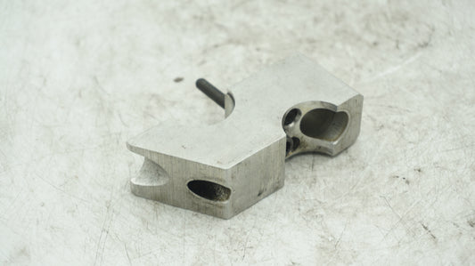 VW AUDI 1.9TDI CAMSHAFT BEARING CAP