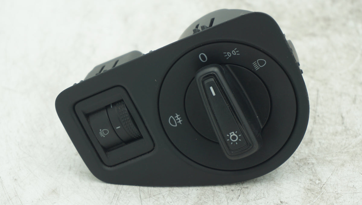 VW GOLF MK7 HEADLIGHT SWITCH 5G2858341