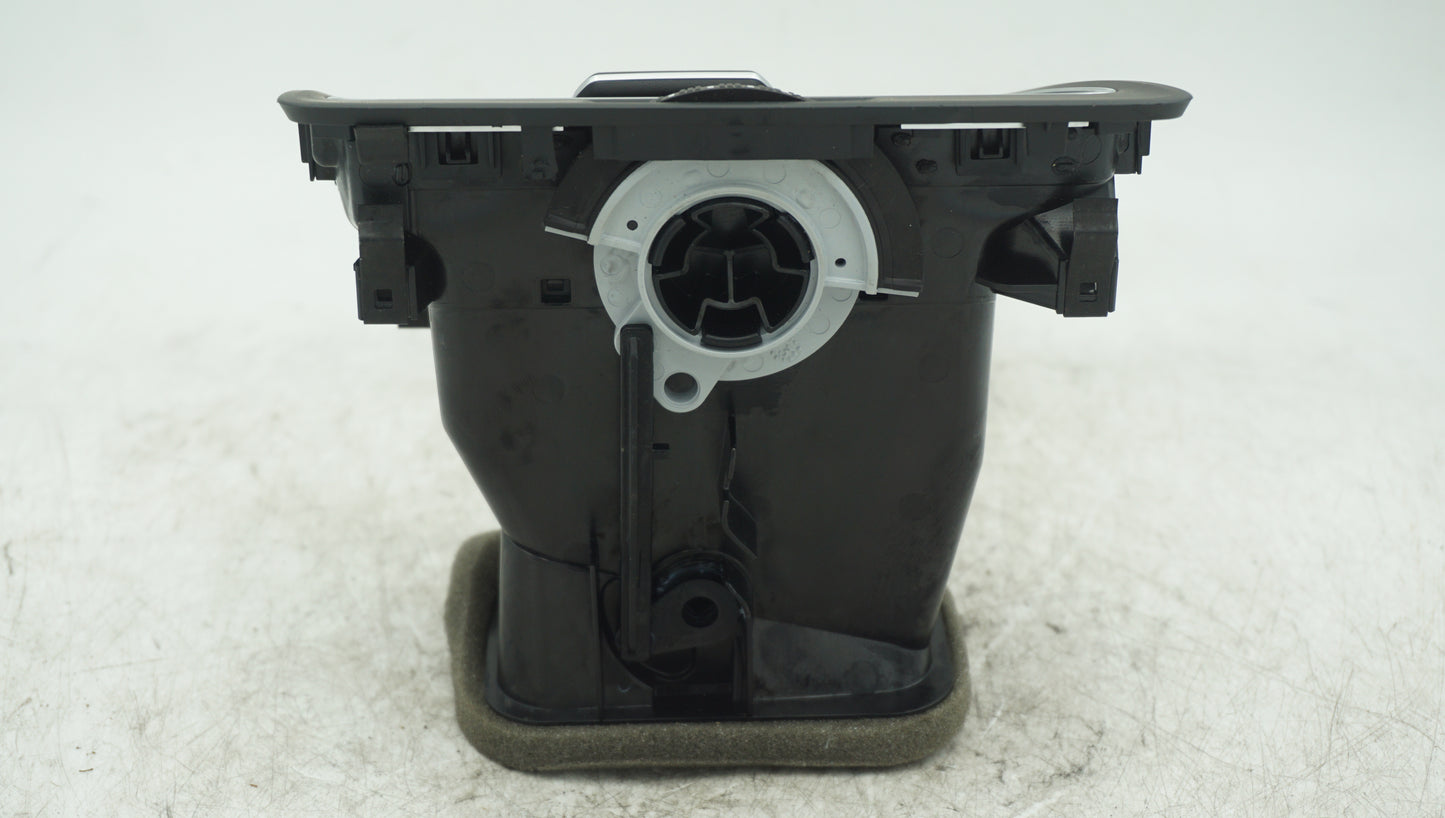 VW GOLF MK7 FRONT LEFT PASSENGER AIR VENT 5G2819247