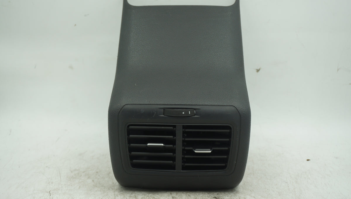 VW GOLF MK7 REAR CENTRE AIR VENT 5G0863289