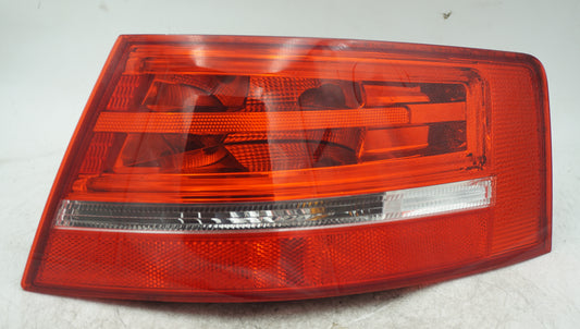 AUDI A3 8P COUPE REAR RIGHT TAIL LIGHT 8P7945096