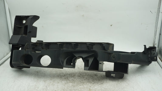 AUDI A3 2009-2013 LEFT HEADLIGHT SUPPORT BRACKET 8P0805607