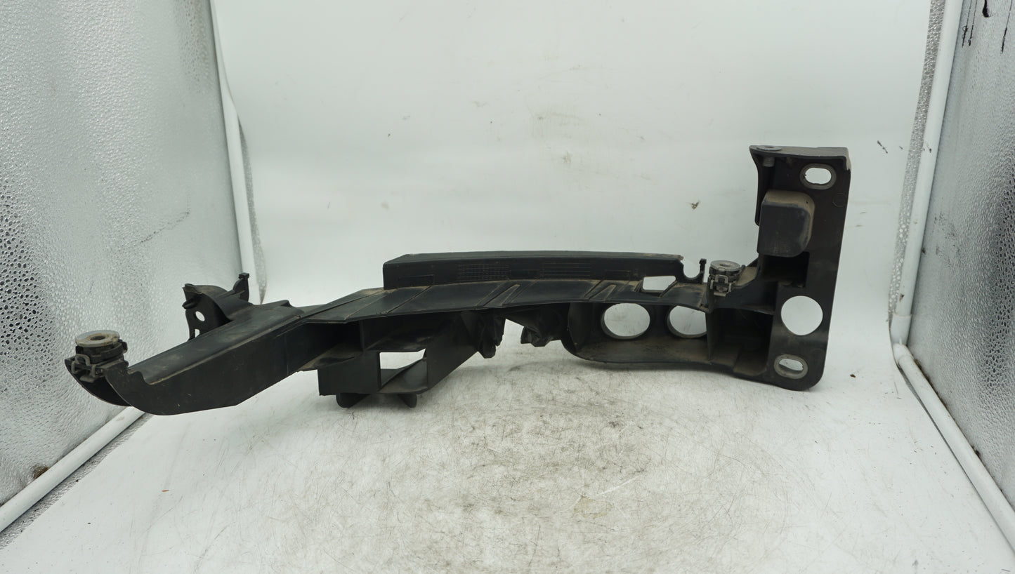 AUDI A3 2009-2013 LEFT HEADLIGHT SUPPORT BRACKET 8P0805607