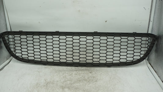 BMW 1 SERIES E87 M-SPORT FRONT BUMPER GRILLE 7906809