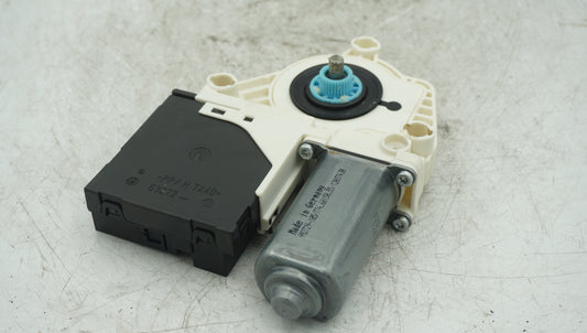 VW CADDY AND MK5 GOLF FRONT DRIVERS RHS WINDOW MOTOR REGULATOR 1K0959793J