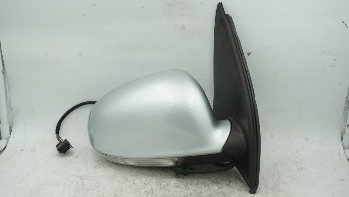 VW MK5 GOLF FRONT RIGHT SIDE MIRROR E1010781 - LRI Autoparts