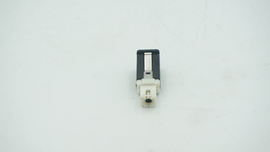 BMW 1 3 X SERIES USB SOCKET PLUG 9237656