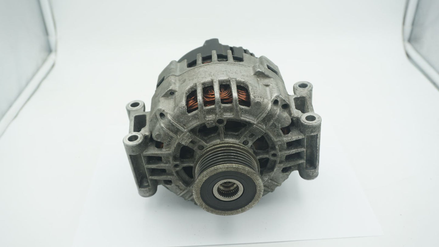 AUDI A4 B7 ALTERNATOR 06D903016A