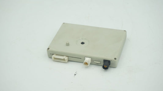 BMW 1 SERIES E82 E87 E88 ANTENNA AMPLIFIER AV6980078