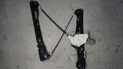 BMW 3 SERIES E90 LHS FRONT PASSENGENGER WINDOW REGULATOR 7060265