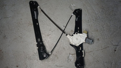 BMW 3 SERIES E90 LHS FRONT PASSENGENGER WINDOW REGULATOR 7060265