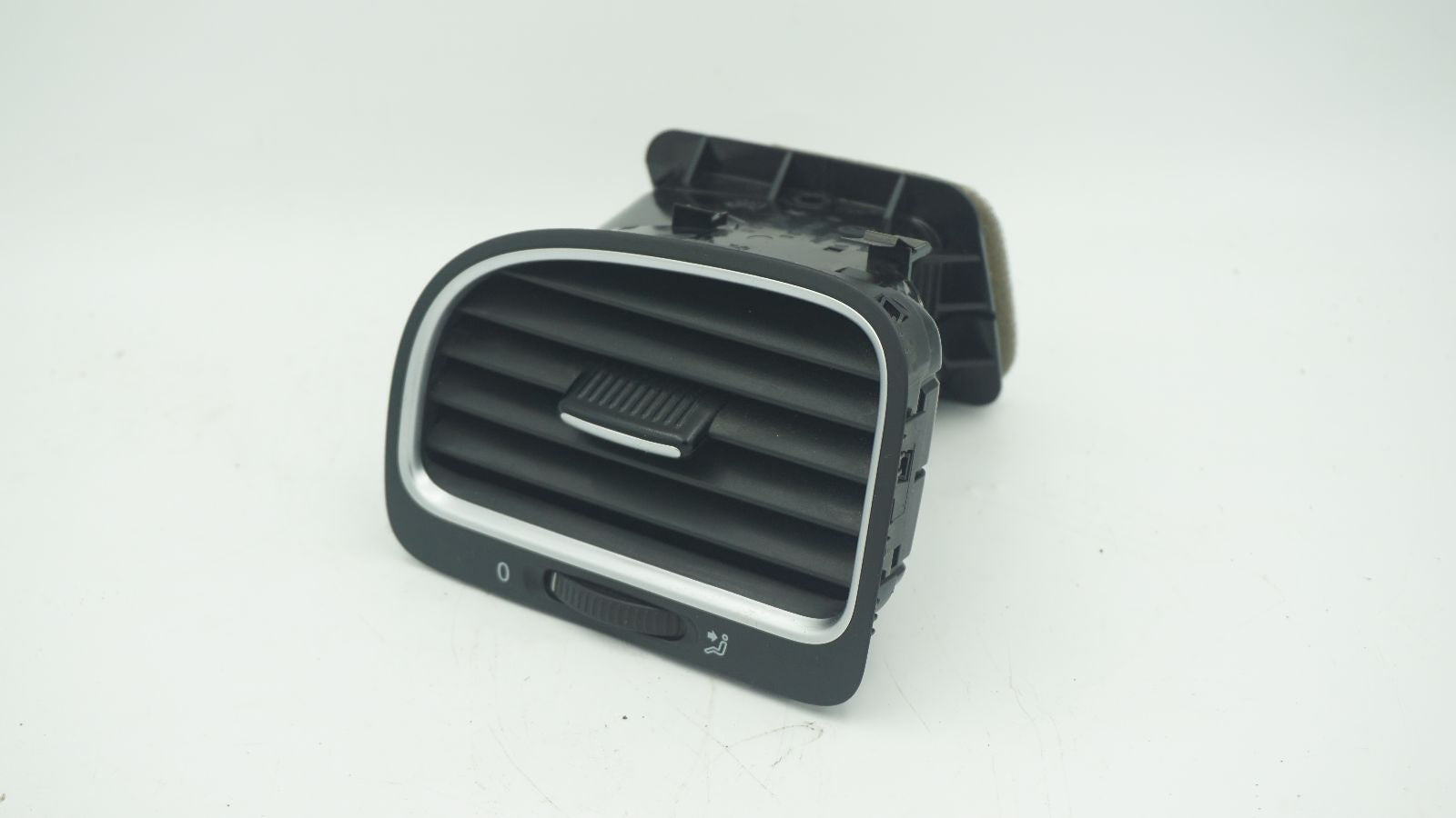 VOLKSWAGEN-GOLF-MK6-LHS-LEFT-DASH-AIR-VENT-5K0819703-2278