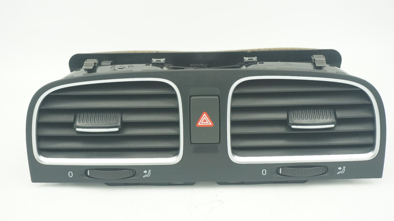 VOLKSWAGEN-GOLF-MK6-CENTRE-DASH-AIR-VENT-5K0819728-2280