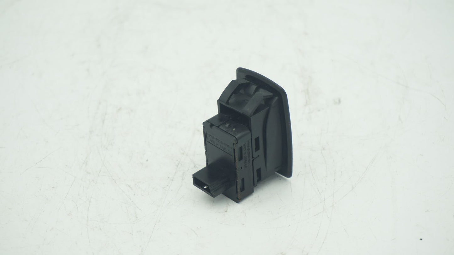 BMW 1 3 SERIES E87 E90 REAR WINDOW SWITCH 6945874