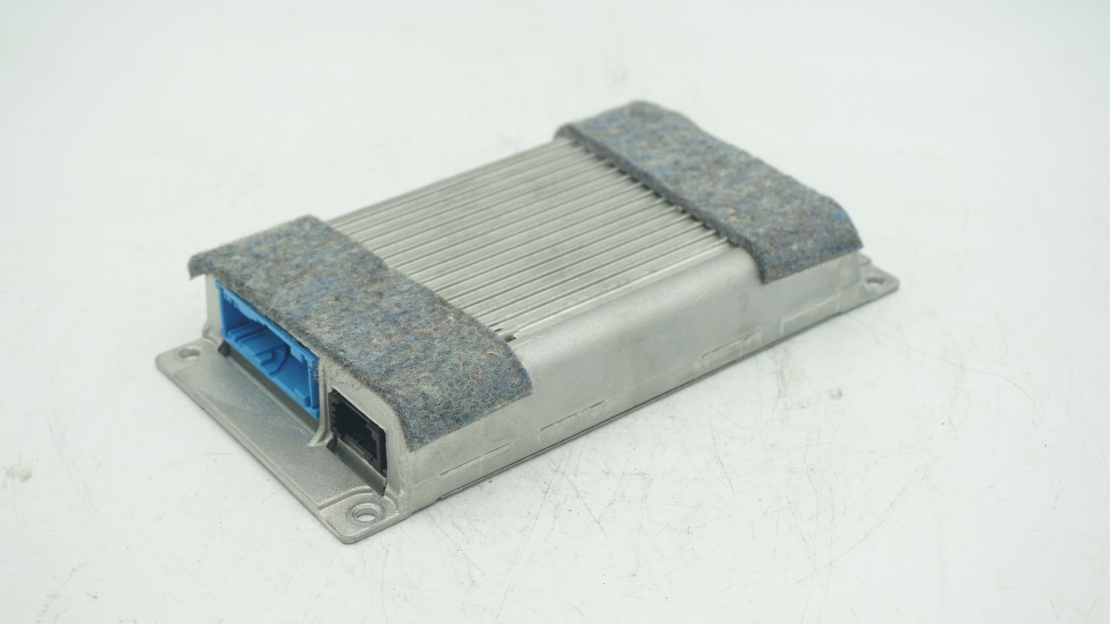 BMW 1 3 SERIES E82 E87 E88 E90 E92 BLUETOOTH MODULE MULF2 BLUE PLUG TYPE 9183373