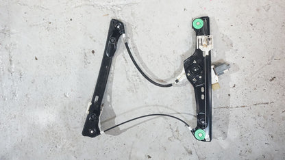 BMW 3 SERIES E90 LHS FRONT PASSENGENGER WINDOW REGULATOR 7060265