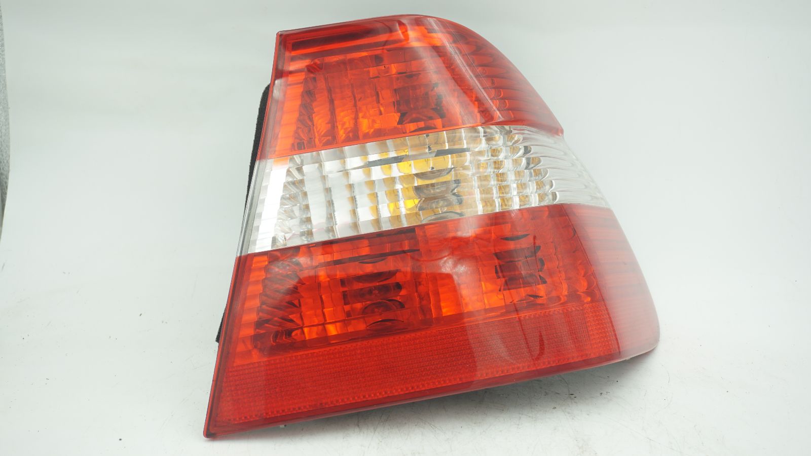 BMW 3 SERIES E46 FACELIFT RIGHT TAIL LIGHT