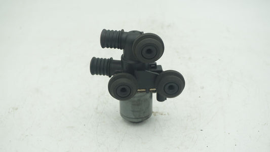 BMW 3 SERIES E46 WATER HEATER VALVE 8369805