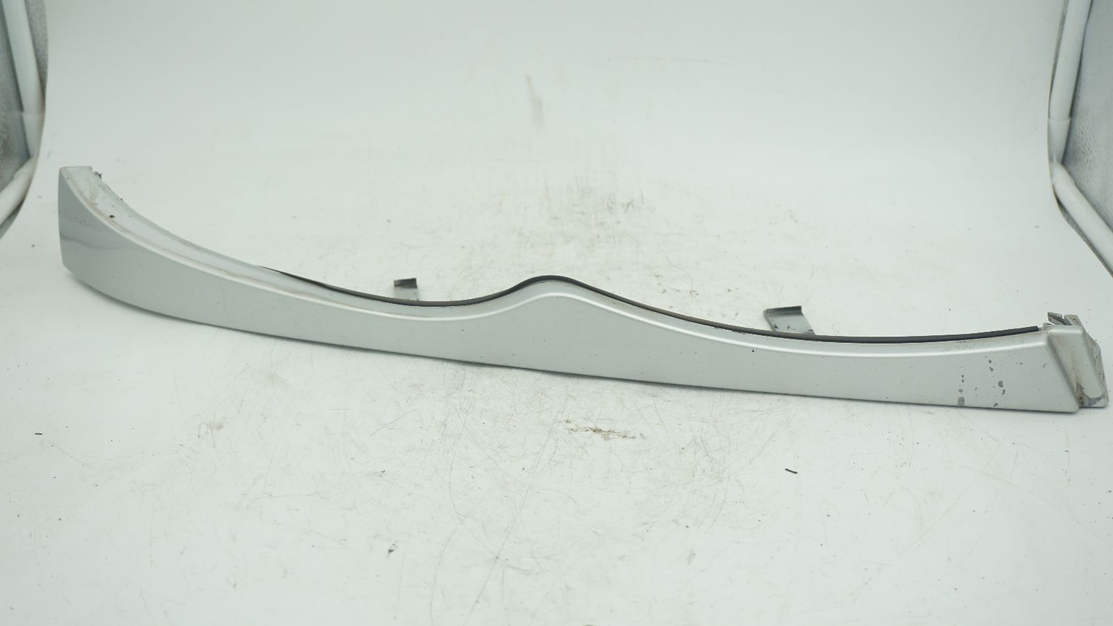 BMW 3 SERIES E46 RHS DRIVER SIDE HEADLIGHT MOULDING SILVER 7030554