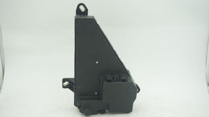 BMW 5 SERIES E60 TRUNK FUSE RELAY BOX 6906618