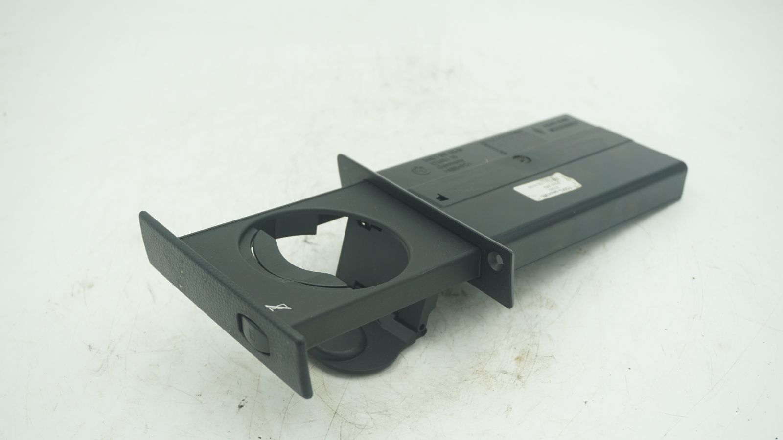 BMW 5 SERIES E60 E61 LHS PASSENGER SIDE CUP HOLDER BLACK 7063178