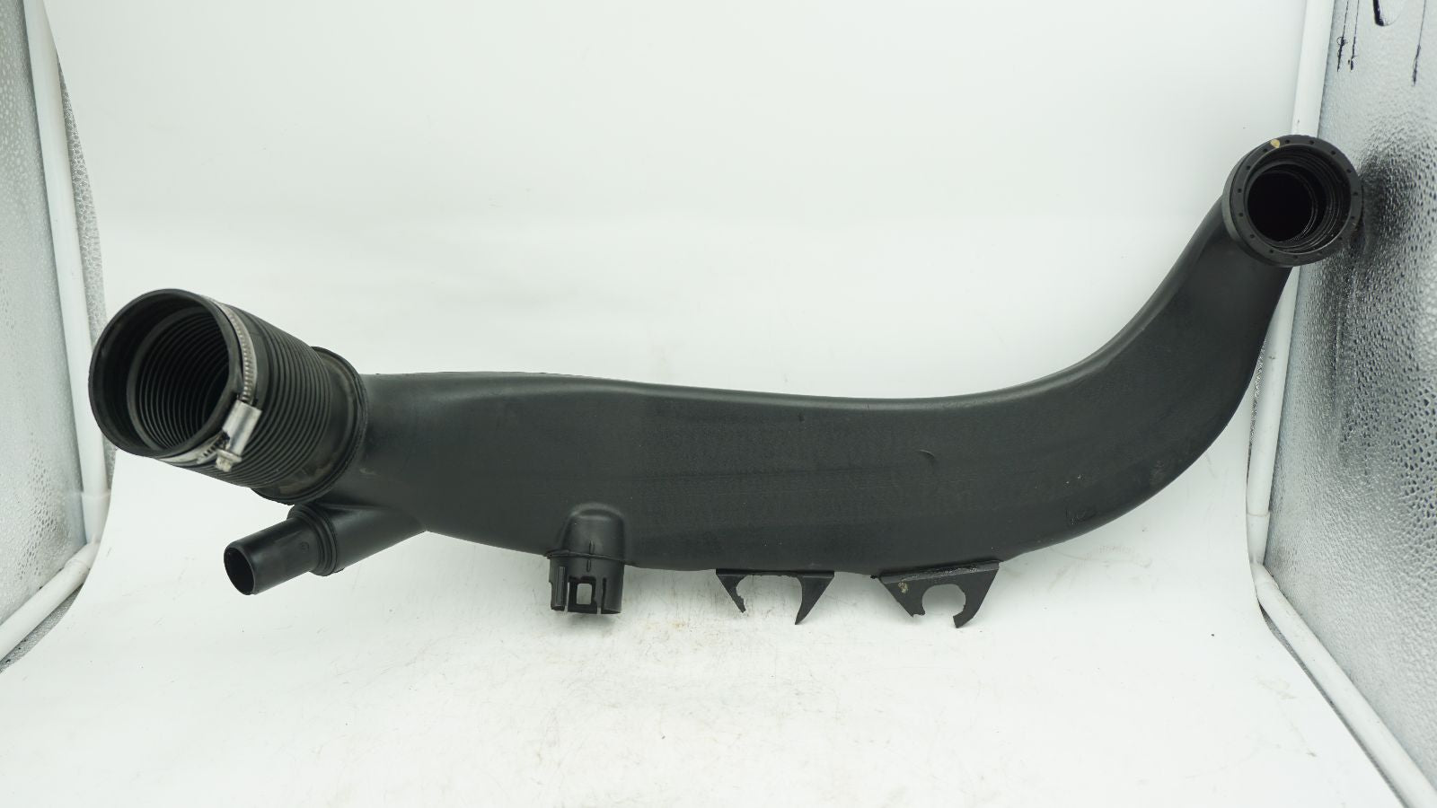 BMW 1 3 SERIES 135 335 N54 AIR INTAKE PIPE 7556550