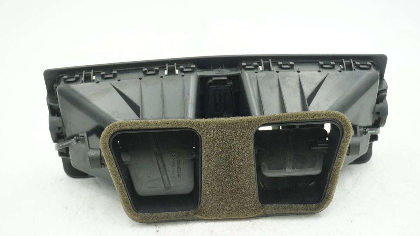 BMW 1 SERIES E82 E87 E88 CENTRE AIR VENT 7059189