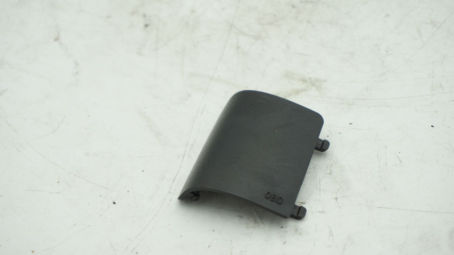 BMW 1 SERIES E82 E87 E88 OBD COVER TRIM BLACK 7144920