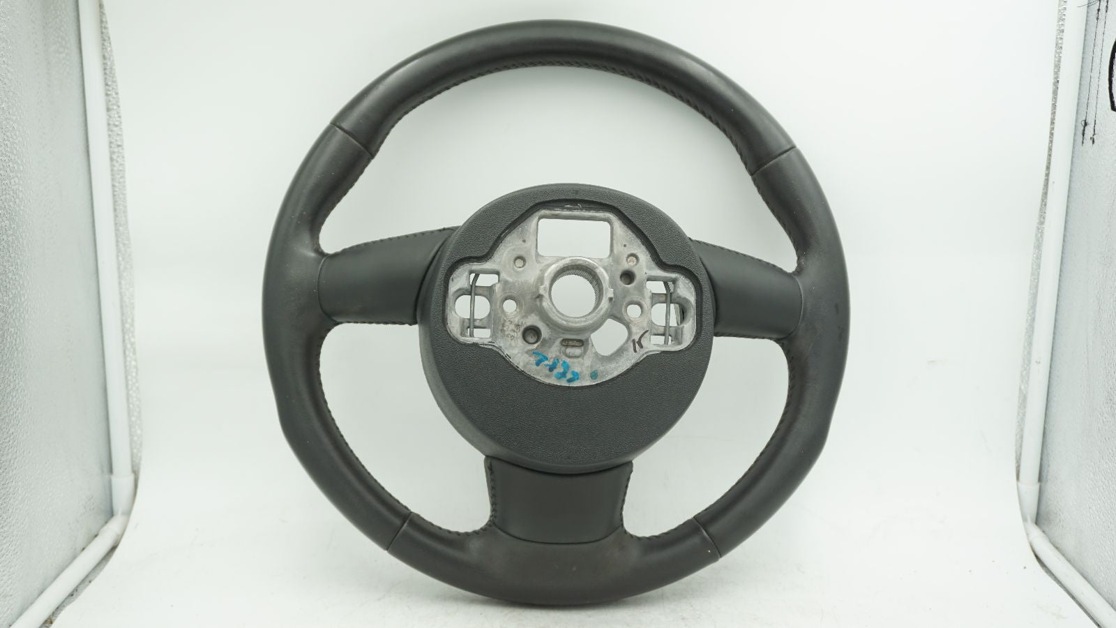 AUDI A1 8V LEATHER STEERING WHEEL4G0419091R