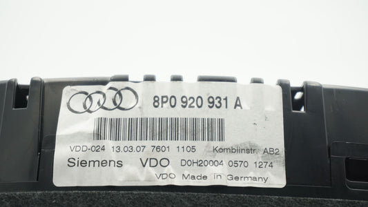 AUDI A3 8P SPEEDOMETER/INSTRUMENT CLUSTER 8P0920931A