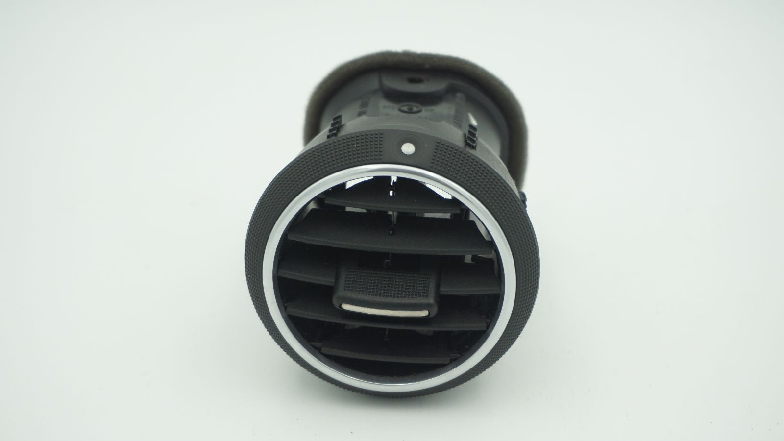 AUDI A3 8P DASHBOARD AIR VENT BLACK 8P0820901