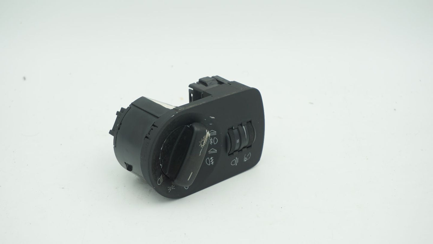 AUDI A3 8P HEADLIGHT SWITCH 8P2941531L