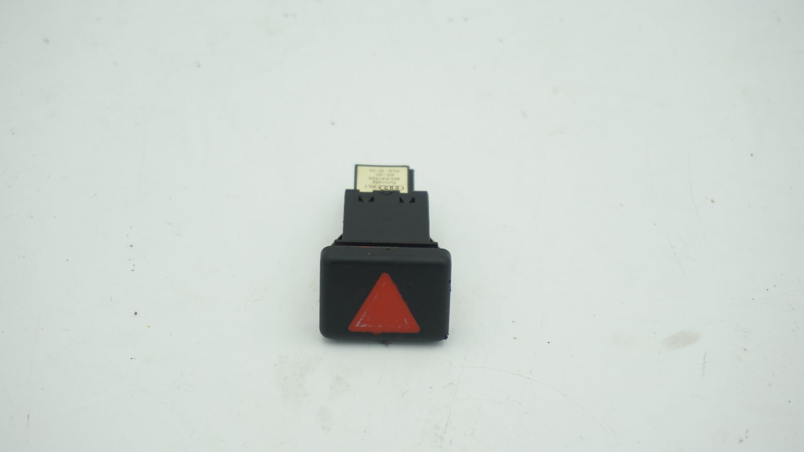 AUDI A4 B6 B7 HAZARD LIGHT 8E0941509